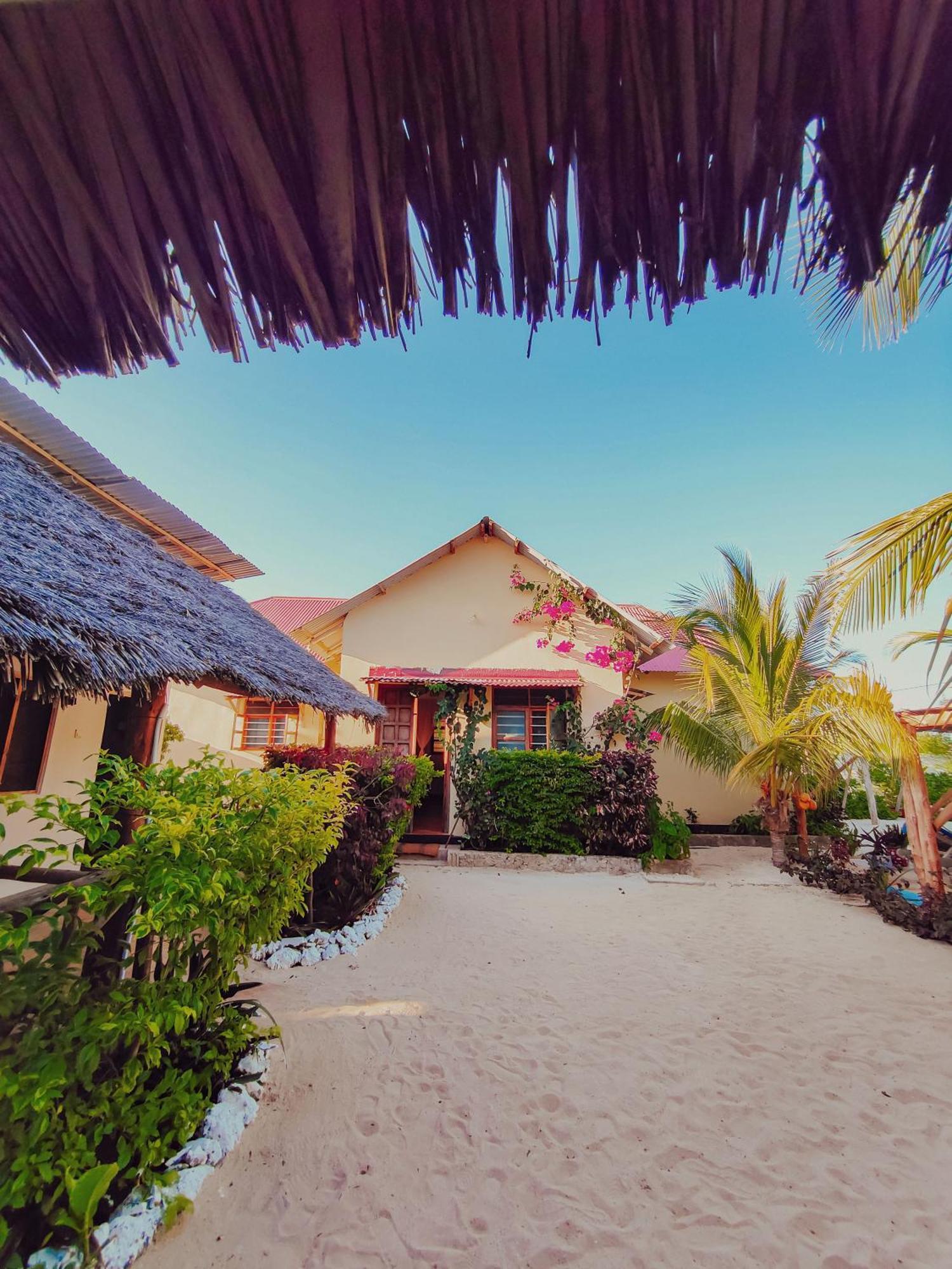 Tofauti Inn Makunduchi Exterior foto